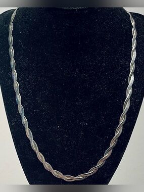 Vintage Silver Tone Twisted Rope Chain Necklace